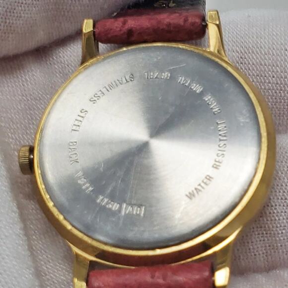 Disney X Lorus Mickey Mouse VTG Hologram Red Band Woman\'s Watch main image 6